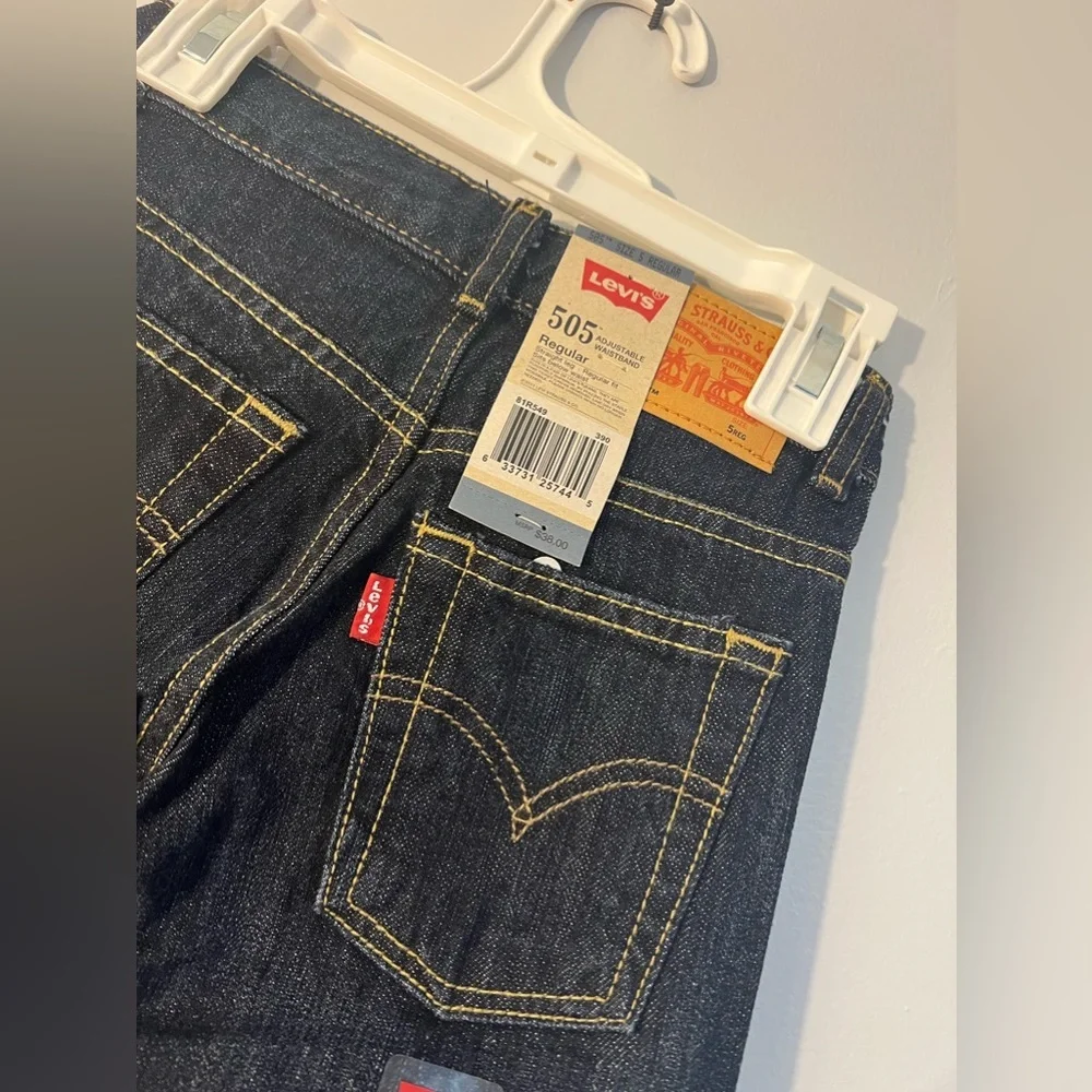 💚✨NWT LEVIS STRAIGHT LEG, REGULAR FIT BOY JEANS✨💚‎